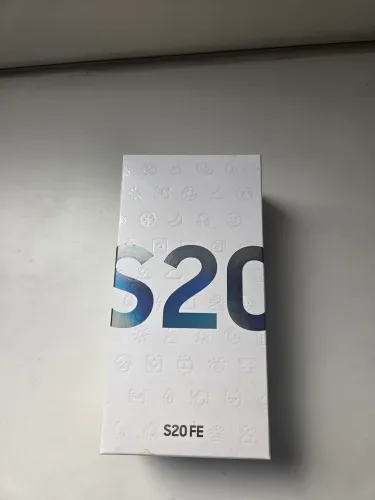 Celular s20fe