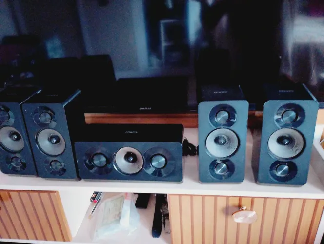 5 Caixas acústicas Philips para home theater