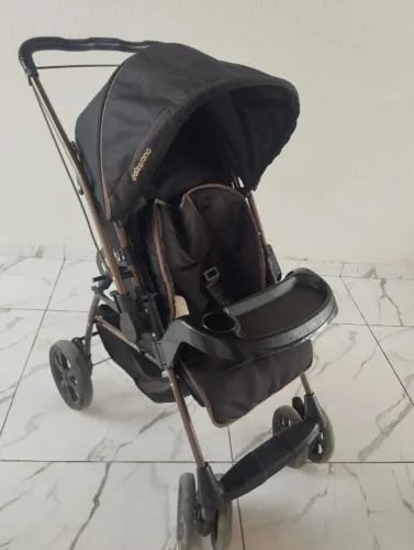 Carrinho de bebê Galzerano + kit berço