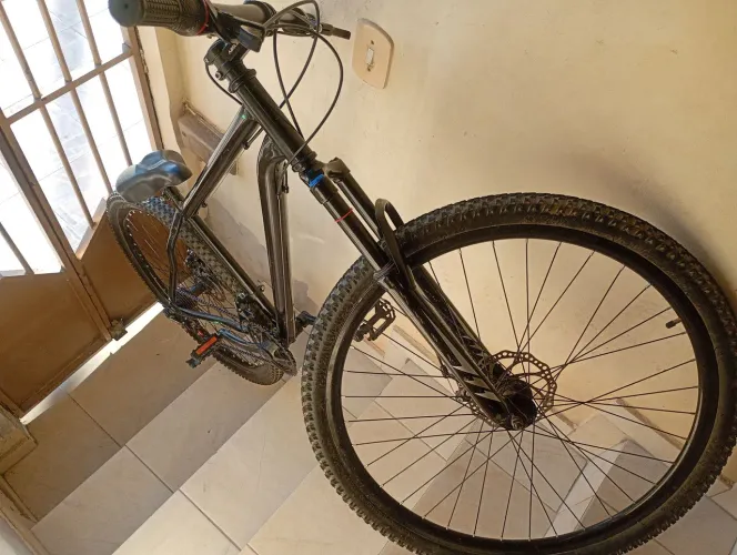Vende se essa bicicleta no precinho 