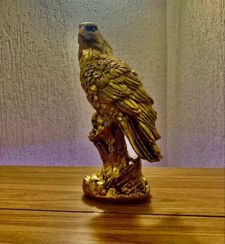 Estátua Águia