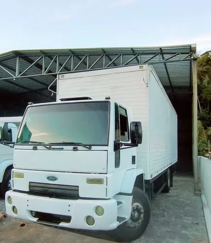 Ford Cargo 1517 2010.