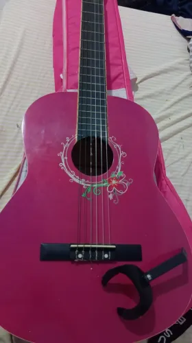 Violão rosa + capa + suporte de parede