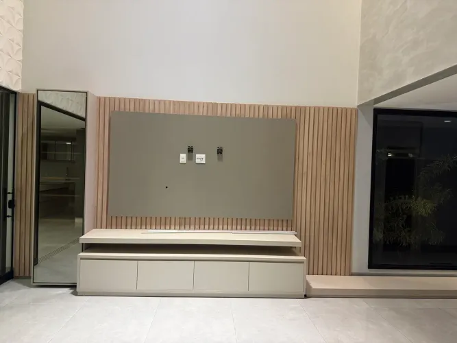 Vendo painel Tv e painel cama