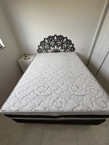 Cama box Queen