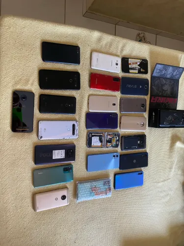 Lote de celulares para conserto ou peças