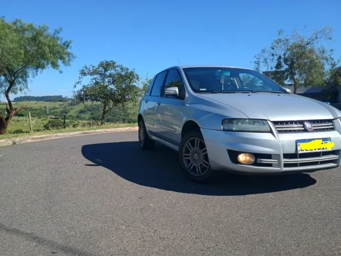 Fiat Stilo Duologic 1.8 Attractive Flex 8V 5P 2011