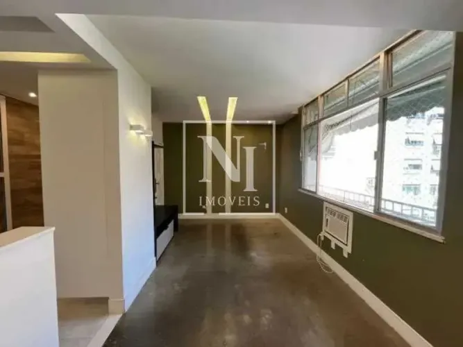 Apartamento : Padrão / Residencial / Leme