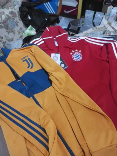 JAQUETAS ADIDAS BAYERN MUNIQUE E JUVENTUS