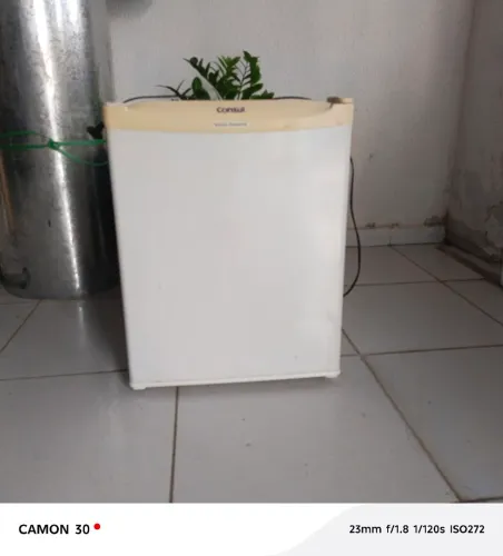 Refrigerador compacto 