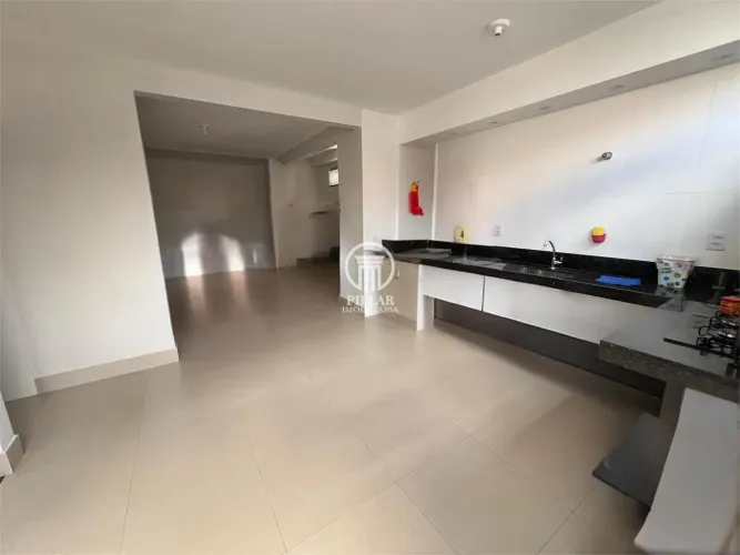 CASA COMERCIAL DISPONIVEL PARA LOCAÇÃO NO BAIRRO VILA GUILHERMINA - MONTES CLAROS/MG