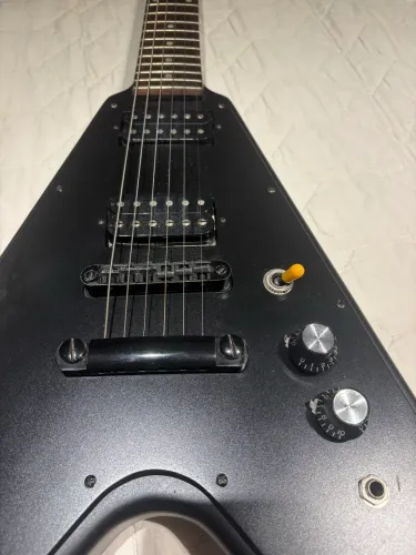 Guitarra Flying V Edwards Japão anos 80/90