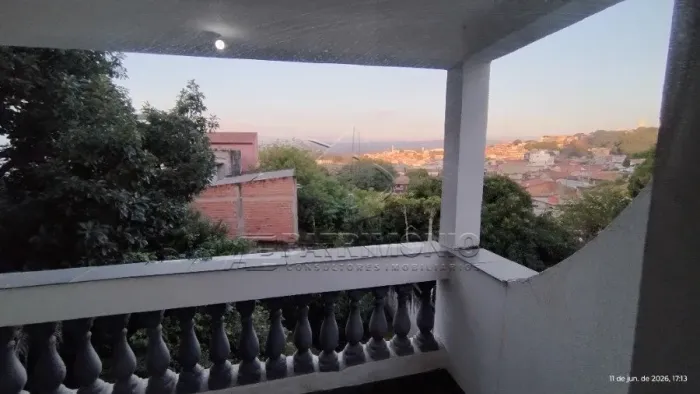 CASA ASSOBRADADA 4 QUARTOS Vossoroca