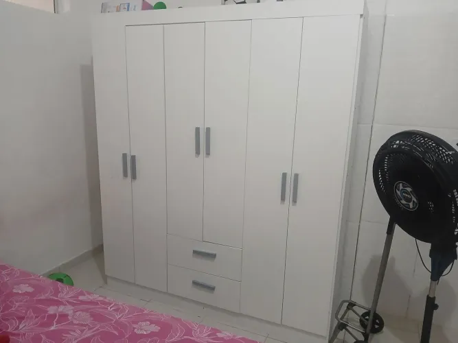Guarda-roupa 6 portas