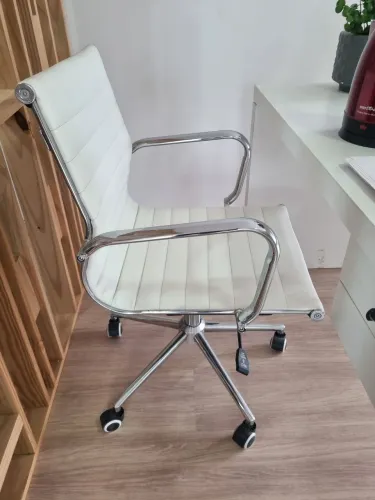 Cadeira escritorio com rodinha