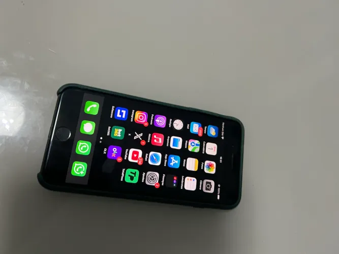 Iphone 7 plus 128gb muito conservado.