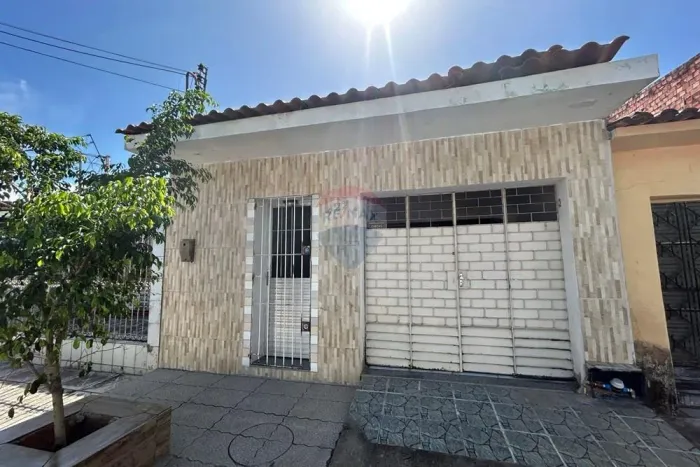 Casa a venda na Pajuçara - 3 quartos - R$ 349.000,00 -Aceita Financiamento