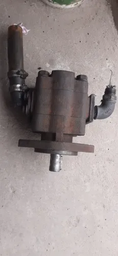 Bomba hidráulica caçamba
