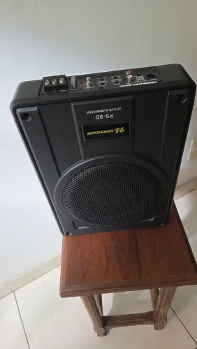 Caixa subwoofer