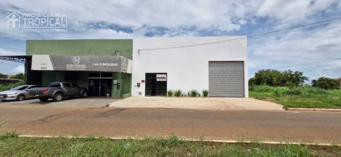 Aluga-se Galpão comercial na Av das Nações Unidas bem localizado Porto Nacional-To.