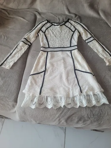 Vestido de renda