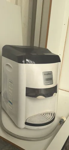 Purificador de Água Latina PA335 Bivolt - Funcionando (Falta Plugue)
