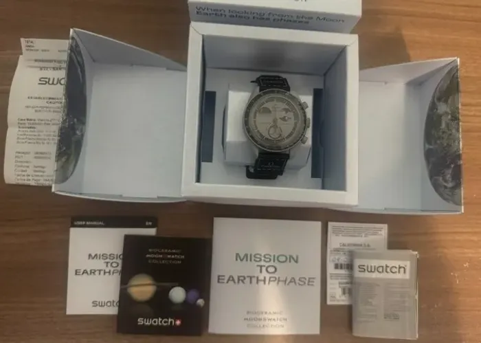 Relógio Omega X Swatch Moonswatch Earthphase