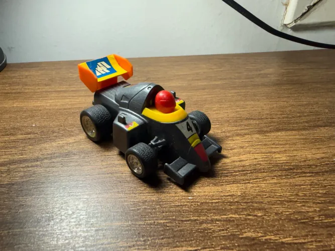 Carrinho fórmula 01 anos 90 raridade 