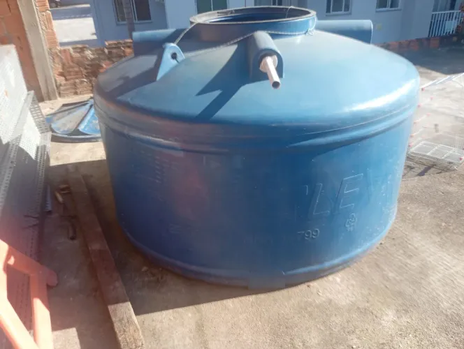 Caixa d'água e cisterna 2500 LT