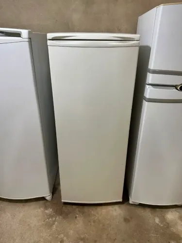 Geladeira Eletrolux 290 litros