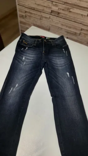 Vendo Calça Jeans Feminina Sky Jean Darrot seminova Tam 42