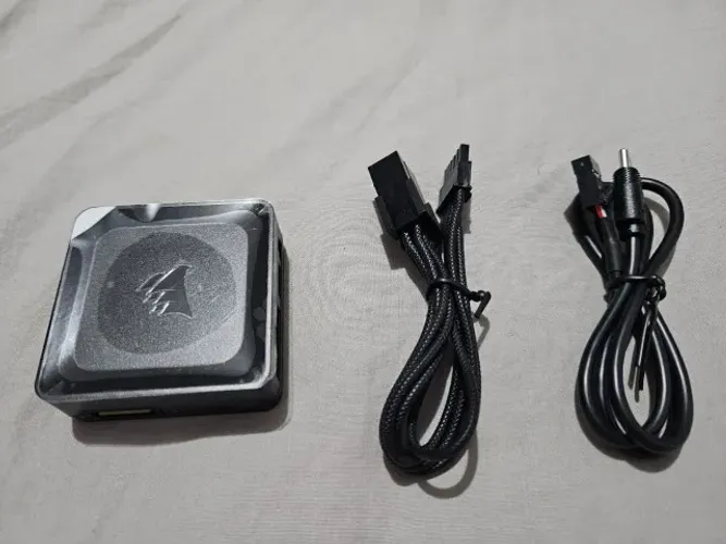 Corsair ICUE Link hub system