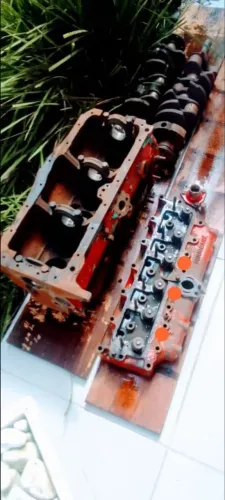 Motor Willys Hurricane, com várias peças, bloco perfeito, para projeto de restauração 
