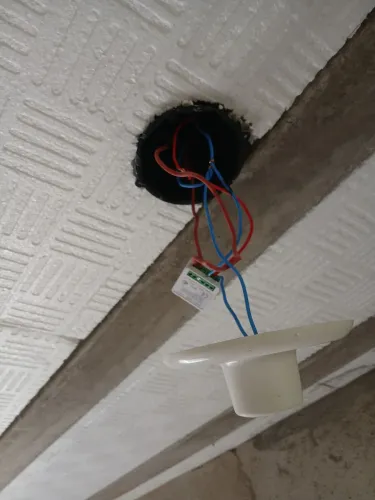 Reparos elétricos, residência