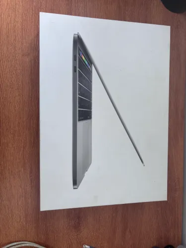 Macbook Pro Touchbar 13 8gb 256gb 2017