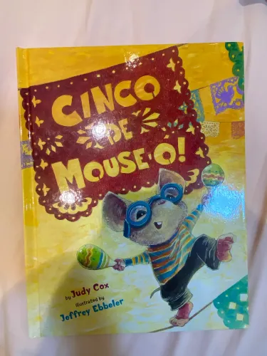 Livro Cinco de Mouse?o