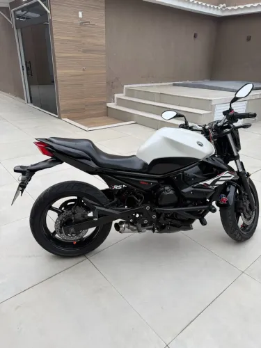 XJ6. 2012