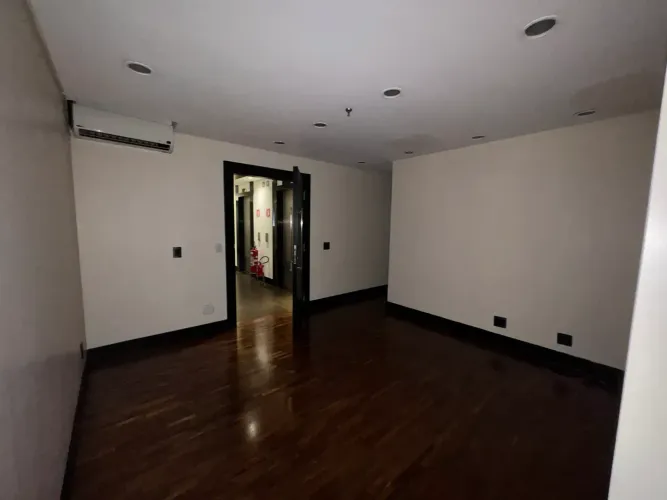 Escritório para aluguel com 90 metros quadrados com 4 quartos em Jardim Paulista - São Pau