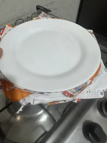 Pratos tenho 20 unidades 7 reais cada um já é o menor preço