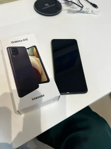 Samsung A12
