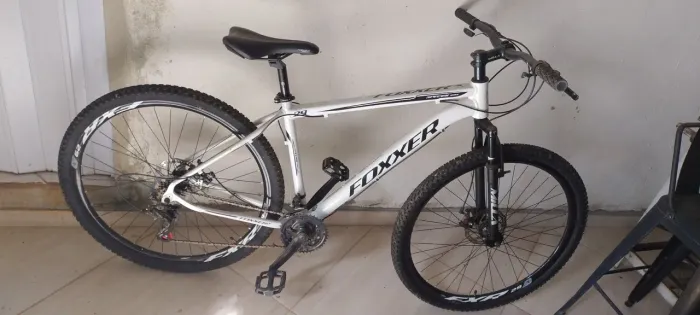 Bicicleta foxer Aro 29 21 marchas novinha