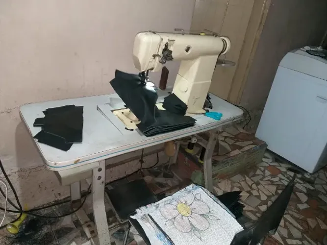 Vende-se ou troca maquina de costura