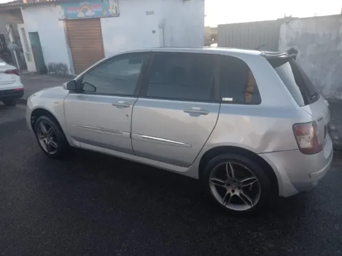 Fiat Stilo Dualogic 1.8 Sporting Flex 8V 5P 2009