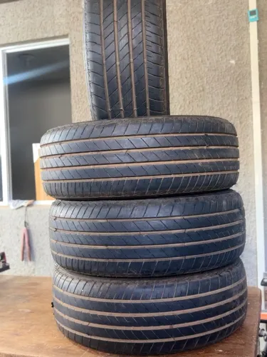 Pneus Bridgestone 205 50 r17 89v