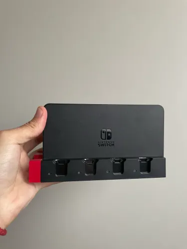 Dock Nintendo Switch OLED Original + Carregador de Joy-Cons