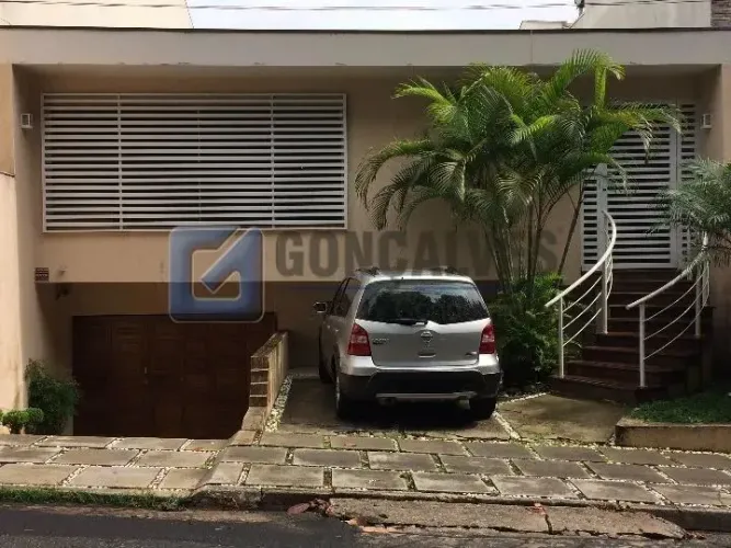 Sobrado Comercial à Venda no Jardim do Mar, SBC 4 Quartos, 3 Suítes, 3 Vagas