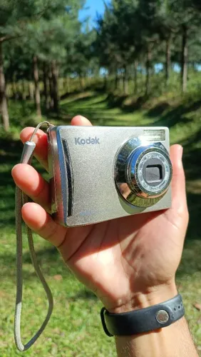 Câmera Kodak EasyShare CD14 Prata - Funcionando Perfeitamente (Estética Y2K)