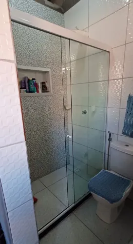 Box blindex p/ banheiro R$266,99 metrô quardado