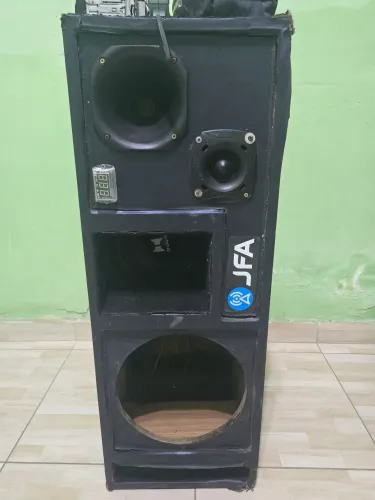 Caixa 4 vias vazia