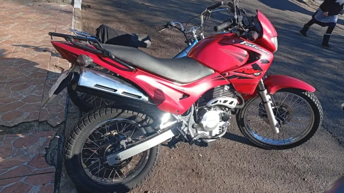 Nx400 Falcon baixa km